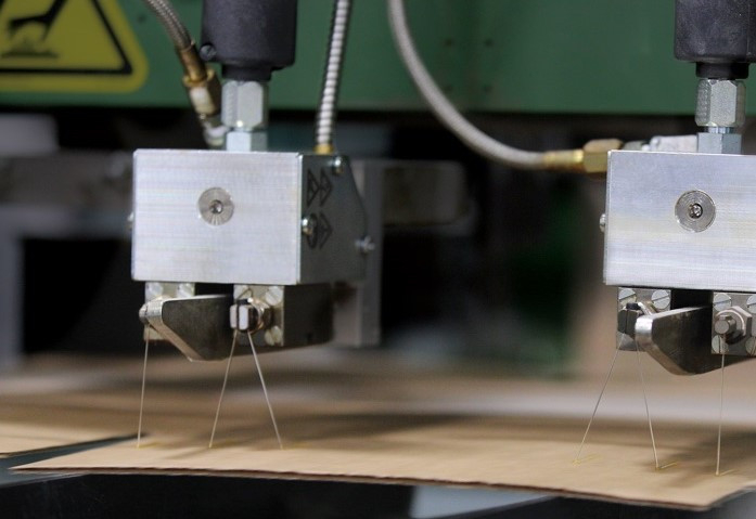 Які проблеми можуть виникнути під час роботи з термоклеєм для упаковки та як їх усунути?